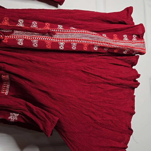 Bohemian Red Summer Top w Embroidery Sz. Medium - Picture 4 of 7